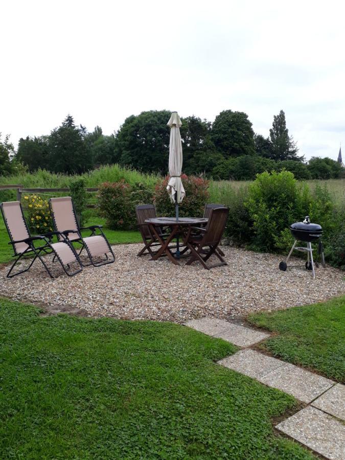 Laroulottedubec Villa Malleville-sur-le-Bec Exterior photo